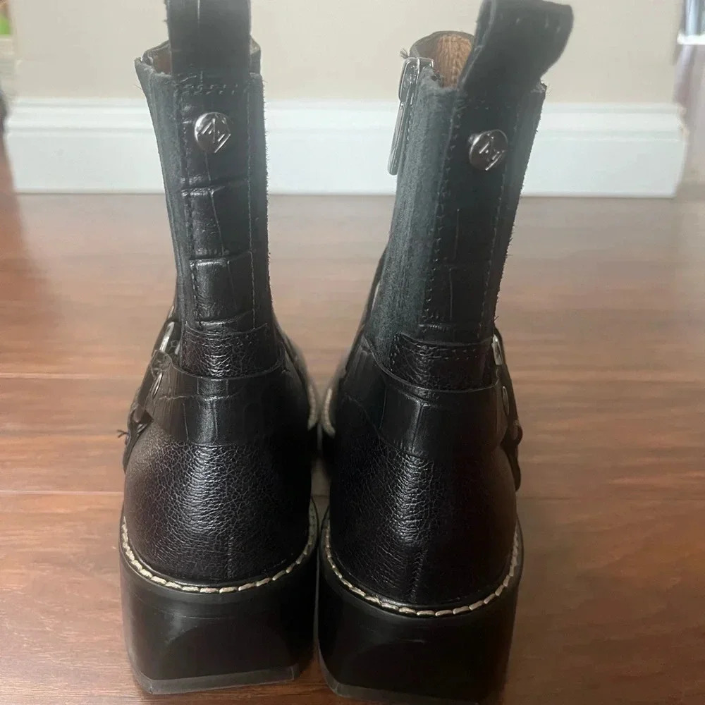 Donald Pliner Mai harness booties-NWOT Size 8.5 - Picture 4 of 10